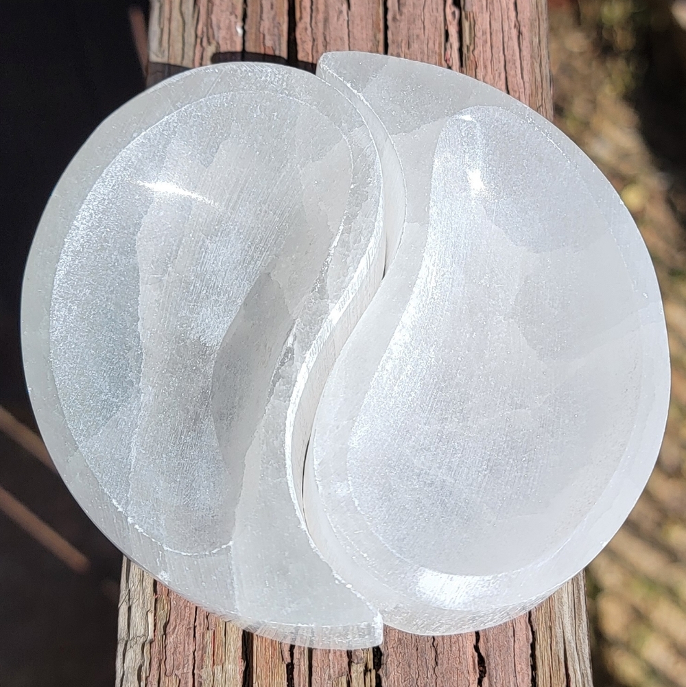 NEW 4" SELENITE YIN YANG BOWL